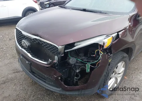 2016 Kia Sorento 2.4L Lx z USA, uszkodzony, nr VIN 5XYPGDA33GG067576